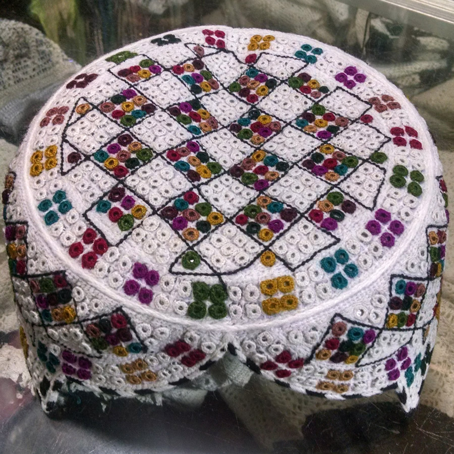 sindhi topi white